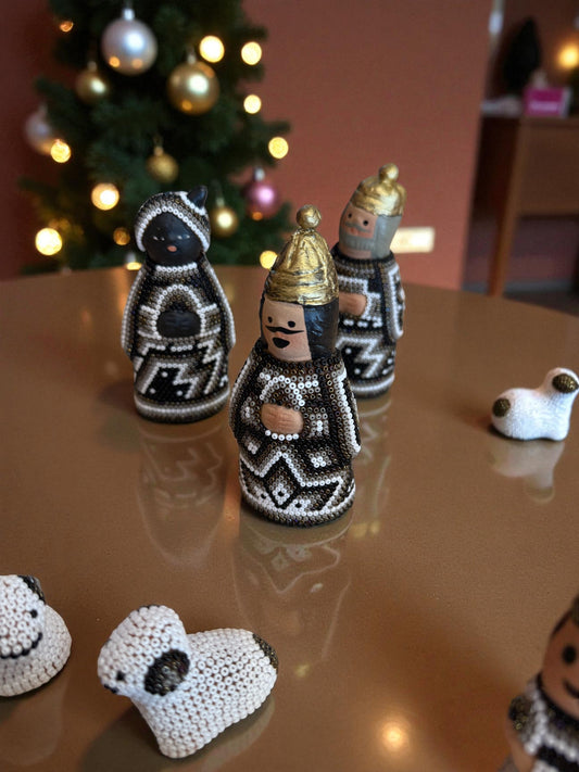 Nacimiento de navidad Chico Gris. NACCH01