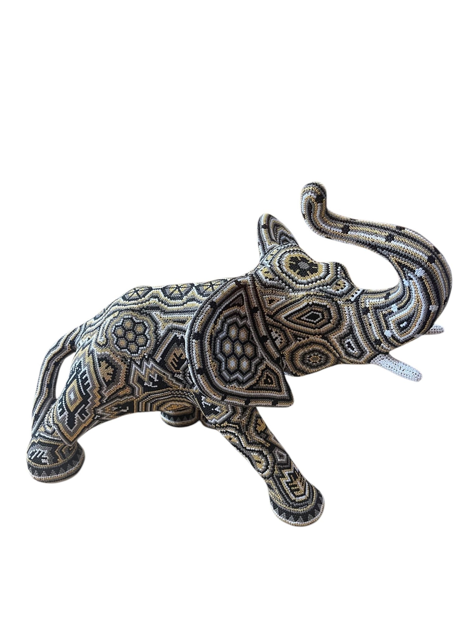 Eléphant doublé de perles ELEE02