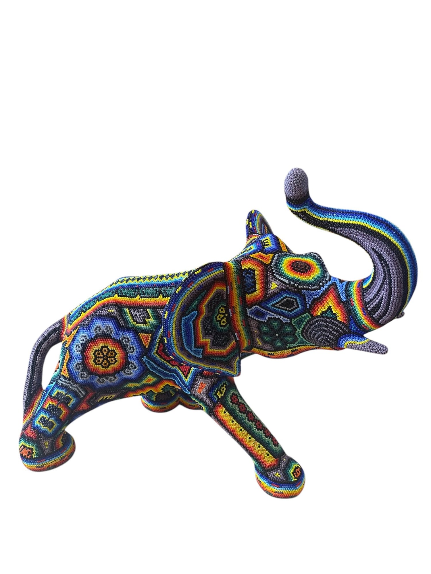 Éléphant doublé de perles ELEFE01