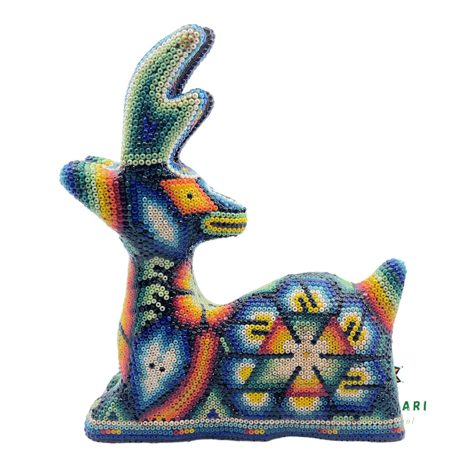 Beaded deer FG09