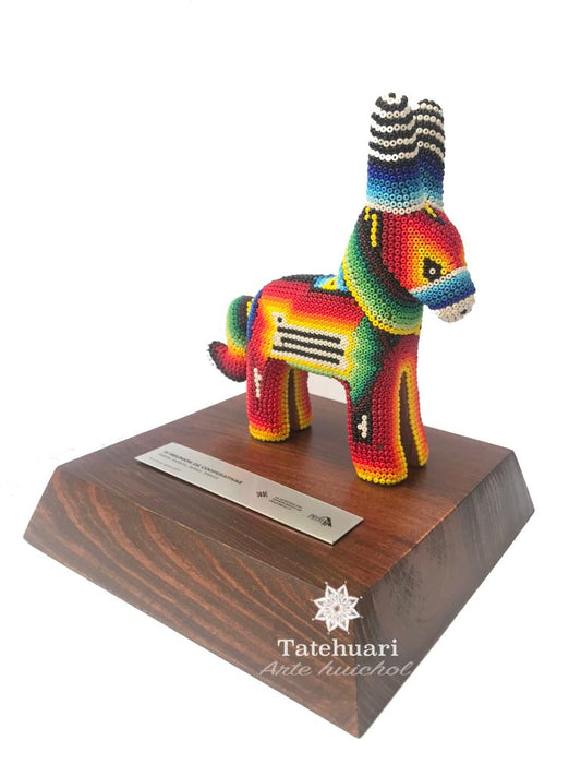 Chaquira Medium Figures Trophy