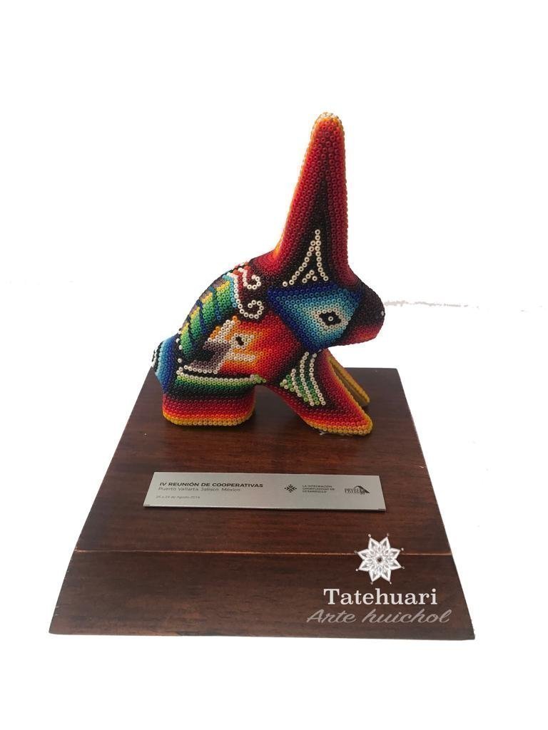 Chaquira Medium Figures Trophy