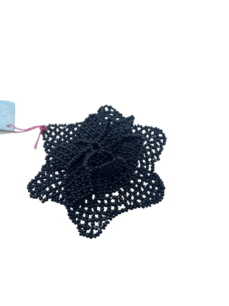 Black flower bead brooch12