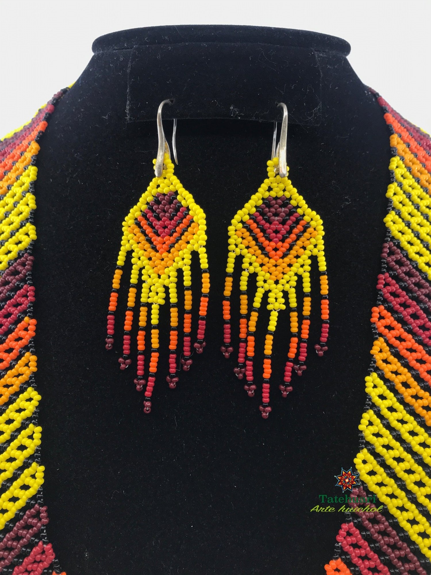 #product_namCollar de Chaquira flores colgantese# - TATEHUARI, arte huichol