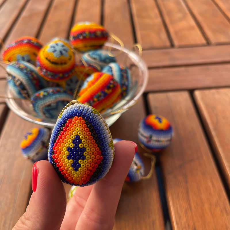 Mini Oeufs Chaquira - Art Huichol